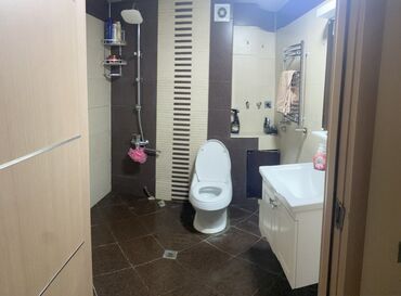 Mənzil kirayələyirəm: 2 otaqlı, 70 kv. m -da lalafo.az — 18 Mənzil kirayələyirəm: 2 otaqlı, 70 kv. m — 18