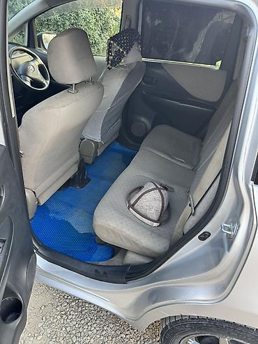 sprinter 315: Toyota Ractis: 2005 г., 1.3 л, Автомат, Бензин, Хэтчбэк — 8
