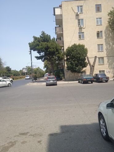 nefçilər kirayə ev: Xayiş edirəm boş boş yazmayın Mənzil Nefcilər metrosuna 6.7 dəyqəlik