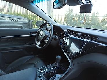corolla 2018: Toyota Camry: 2019 г., 2.5 л, Автомат, Гибрид, Седан — 6