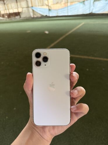 Apple iPhone: IPhone 11 Pro, Б/у, 256 ГБ, Белый, 81 %