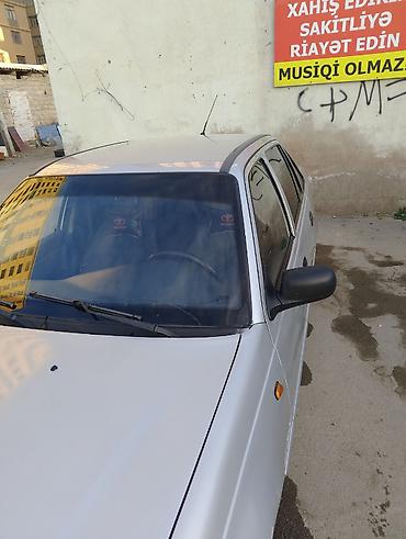 Daewoo: Daewoo Nexia: 1.5 l | 2010 il Sedan — 1