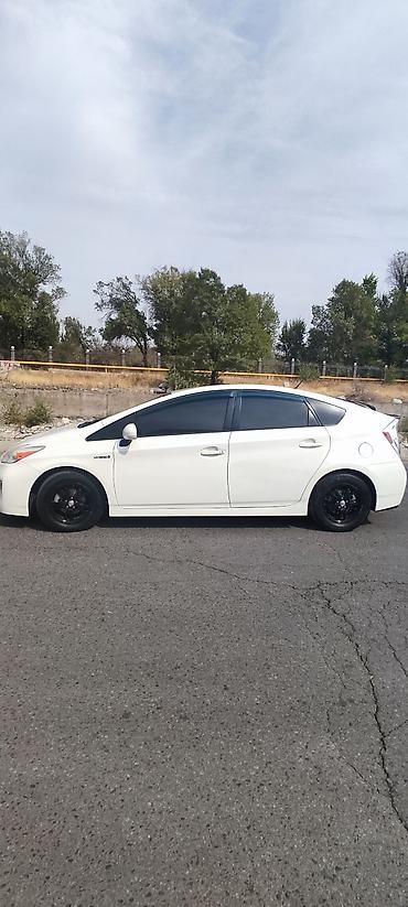 prius 2011: Toyota Prius: 2012 г., 1.8 л, Вариатор, Гибрид, Хэтчбэк — 4