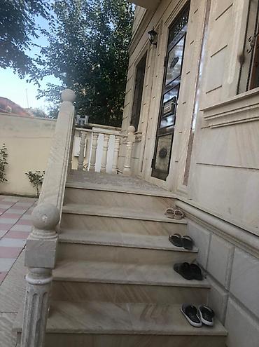 binə savxozda ev: Binəqədi qəs. 5 otaqlı, 172 kv. m, Kredit yoxdur, Orta təmir — 2