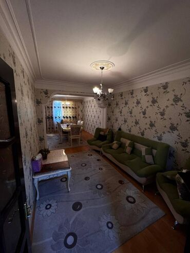 купить квартиру в баку азербайджан: Bakı, 4 otaqlı, Köhnə tikili, m. Neftçilər, 90 kv. m