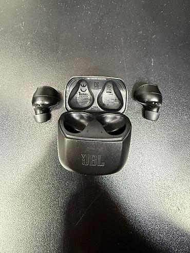 Qulaqcıqlar: Orginal JBL CLUB PRO+TWS İşlək vəziyyətdədir əla səs akustikası var — 4