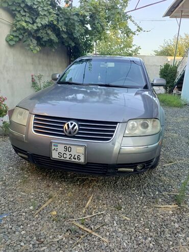 volkswagen touareg nece masindi: Volkswagen Passat: 1.8 l | 2003 il Sedan