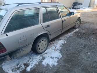 бу наборы ключей: Mercedes-Benz W124: 1988 г., 2.3 л, Бензин, Универсал lalafo.kg да бу наборы ключей: Mercedes-Benz W124: 1988 г., 2.3 л, Бензин, Универсал