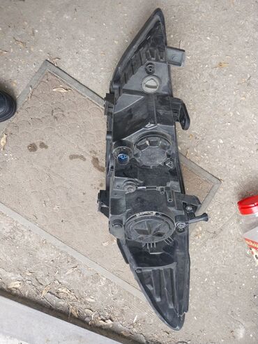 Faralar: Salam elantira faralari biri sol kohna model sag taza model cut deyil -da lalafo.az — 8 Faralar: Salam elantira faralari biri sol kohna model sag taza model cut deyil — 8