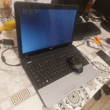Kompüter ehtiyyat hissələri: İşlənmiş Acer 15.6 ", Intel Pentium, 512 GB, Ünvandan götürmə