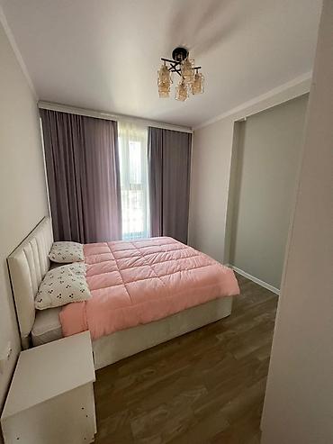 Куплю квартиру: 3 комнаты, 72 м², С мебелью — 4