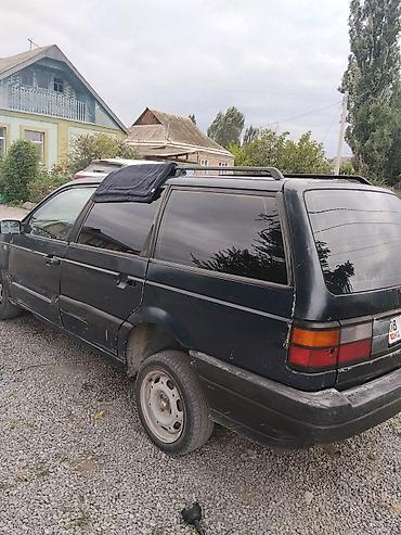 Унаа сатуу: Volkswagen Passat: 1991 г., 1.8 л, Кол менен иштөөчү, Бензин, Универсал — 1