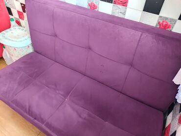 bir tankda istifadə edilən mebel: Mini-divan, İşlənmiş, Açılan, Bazalı, Parça, Çatdırılma yoxdur