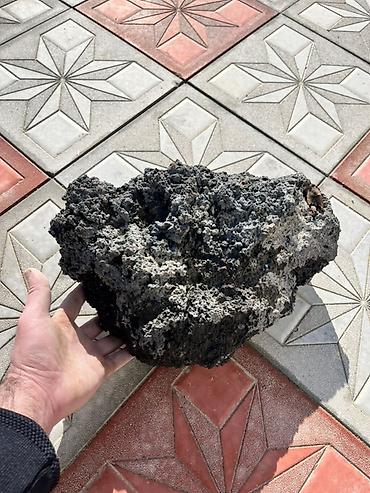 Dekorativ daşlar: Akvarum üçün Dekorativ lava daşları (poroz vulkanik süxur hamısı biri — 9