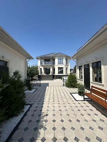 5 комнат, 370 м², 7 соток, Бишкек, Арча-Бешик ж/м Риэлтор