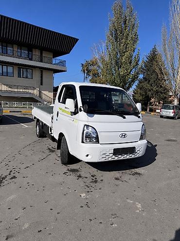 Легкий грузовик, Hyundai, Стандарт, 2 т, Новый at lalafo.kg Легкий грузовик, Hyundai, Стандарт, 2 т, Новый