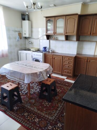 Uzunmüddətli kirayə mənzillər: Astara şəhərinin Heydər Əliyev prospektində tam təmirli 3 otaqlı — 8