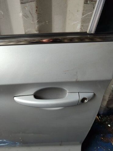 Другие детали электрики авто: Задняя левая дверная ручка Hyundai