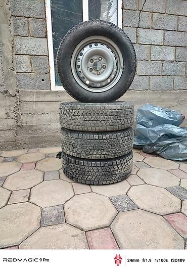 Шиналар жана дисктер: Дөңгөлөктөр монтажда 205 / 65 / R 15, Кыш, Колдонулган, Комплект, Жеңил унаалар, Темир, тешиктери - 5 — 5