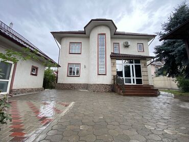 в киргизии: 250 м², 5 комнат, Теплый пол, Парковка, Забор, огорожен
