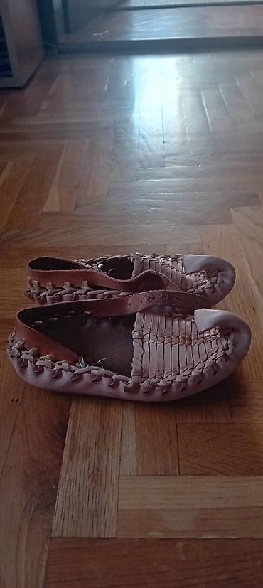 mephisto mini: Prodajem opanke sa kljunom br. 29. U pitanju je ručni rad. Opanci su — 5