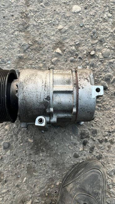 Kompressorlar: İşlənmiş avtomobil kondisioner kompressoru. Hava axını yaratmaq və — 7