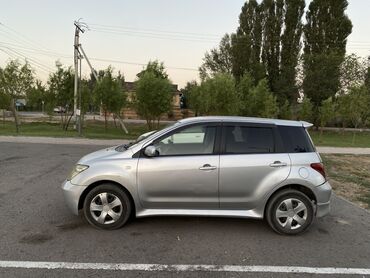 рынок подержанных автомобилей в германии: Toyota ist: 2003 г., 1.3 л, Автоматтык, Бензин, Хетчбек