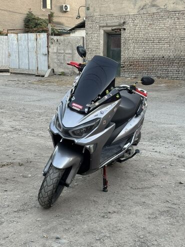 детский мотоцикл на бензине: Продам скутер макси, по состоянию идеал только в правой боковой части