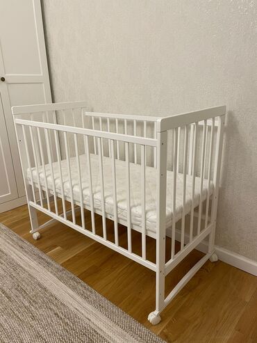 Gəzinti arabaları: Oğlan və qız üçün, Beşik