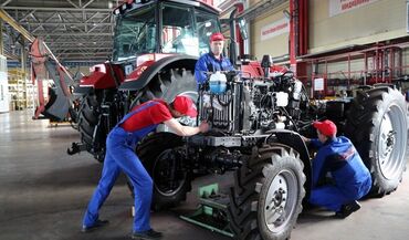 вакансия продавец: Требуется автослесарь по ремонту тракторов, с опытом работы