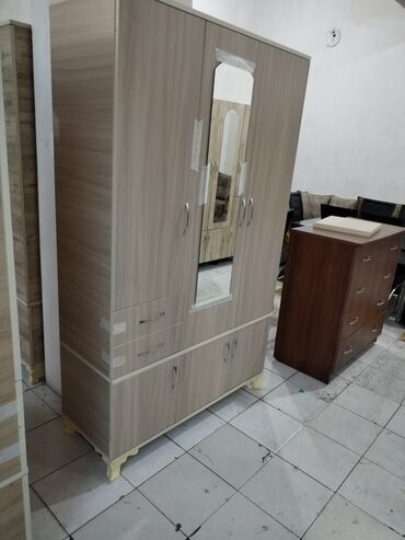 Dolablar: Yeni, Açılan, 3 qapılı Düz dolab, Dolab-asılqan, Azərbaycan — 5
