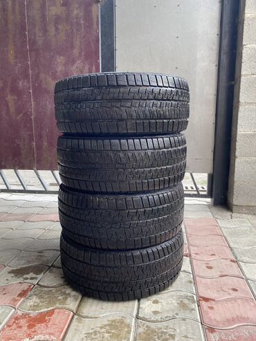 авто аккумулятор: Шины 245/40R18 Состояние нового. Почти не катались, даже усики не