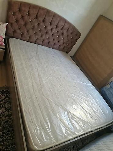 iwlenmiw taxt: Taxt satılır Cox möhkəmdir qiyməti 180 manata
Bienqedi afa (0959) — 1