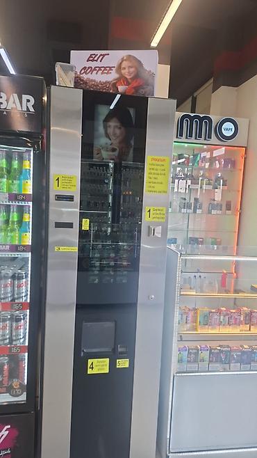 döner yeri: Avtomat qəhvə aparatı – Elit Coffee brend vitrinli vending maşını — 4
