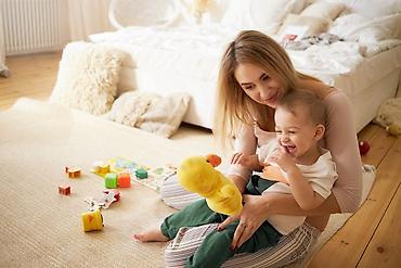 няня к себе: Я- няня. Заботливая и терпеливая, умею чувствовать настроение ребёнка — 1