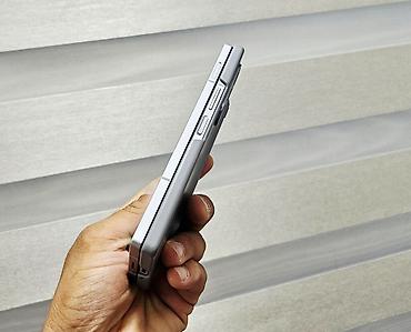 z fold 3: Samsung Galaxy Z Fold6, Б/у, 256 ГБ, цвет - Серебристый, 1 SIM, 2 SIM, eSIM — 6