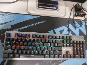 Digər kompüter aksesuarları: RGB oyun aksessuarları seti - Mexaniki tipli, tam ölçülü klaviatura — 10