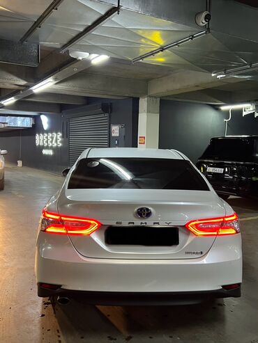 Toyota: Toyota Camry: 2019 г., 2.5 л, Автомат, Гибрид, Седан — 5