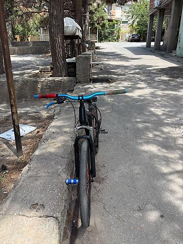 Velosipedlər: Dağ/şosse tipli velosiped - Rəng: mat qara gövdə, narıncı şin — 4