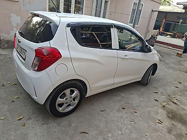 chevrolet comaro: Chevrolet Spark: 2021 г., 0.1 л, Автомат, Бензин, Хэтчбэк — 4
