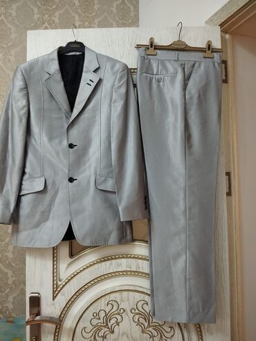 Kostyumlar: Kastum 40 L razmer alinib 299 azn təzə — 8