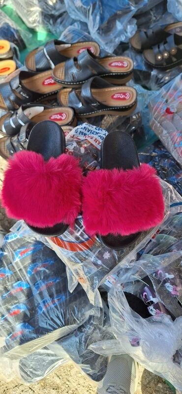 gumene čizme cena: Fashion slippers