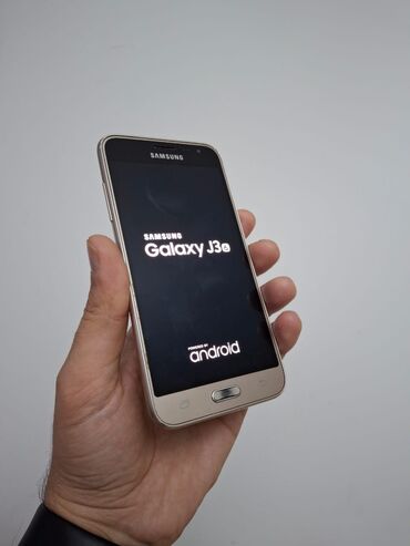 samsung s24 ultra qiymət: Samsung Galaxy J3 2016, 8 GB, rəng - Qızılı