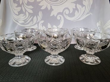 Čaše: Case nove kristal Zajecar za poslastice iz 70ih. Case kristal,za — 8