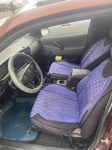 Volkswagen: Volkswagen Passat: 1991 г., 1.8 л, Механика, Газ, Седан — 10