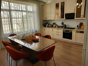 Продажа коттеджей и домов: Продается двухэтажный загородный дом с ухоженным двором и ландшафтным — 35