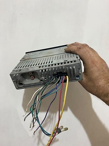 radio: Sony XR-4900 avtomobil maqnitofonu ustaya etyac var - Format: 1-DIN — 1