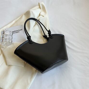 чёрная сумка: Модель Noname Идеальный вариант для подарка Качественная фурнитура