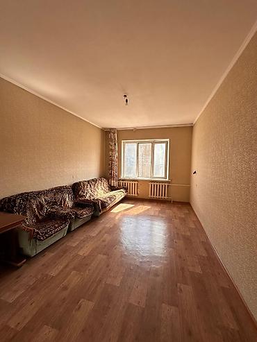 12: 2 комнаты, 57 м², 12 мкр 106 серия, 9 этаж, Старый ремонт — 4