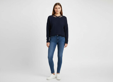 swetry mlodziezowe damskie: Sweter damski, rozmiar L